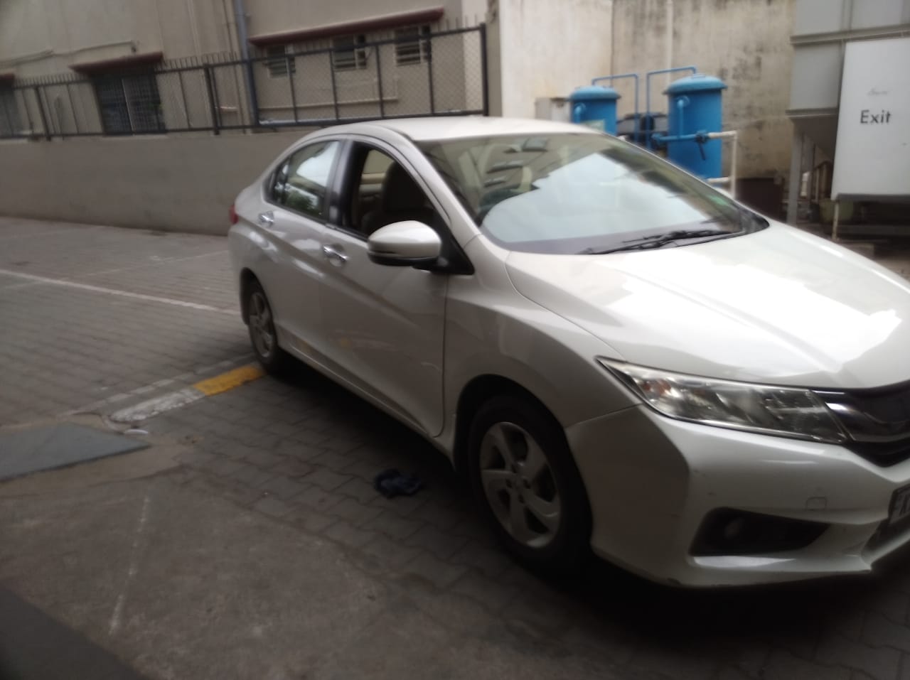 Honda City 5th Gen(2020-2023) V Petrol Bs-vi